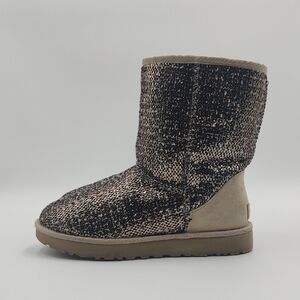 UGG Short Frill Bronze Boots Gorpcore Après Ski Cozy Winter 9